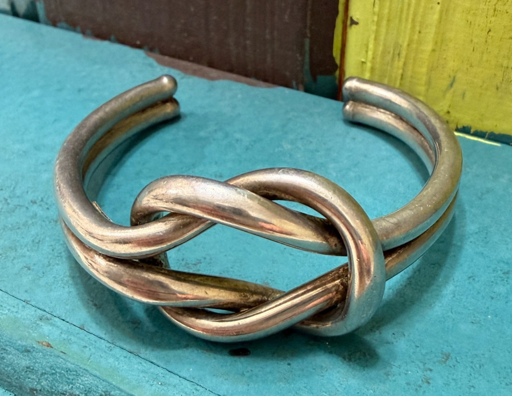 Alfredo Villasana Sterling Silver Cuff Bracelet Love Knot TAXCO AAF Eagle 213